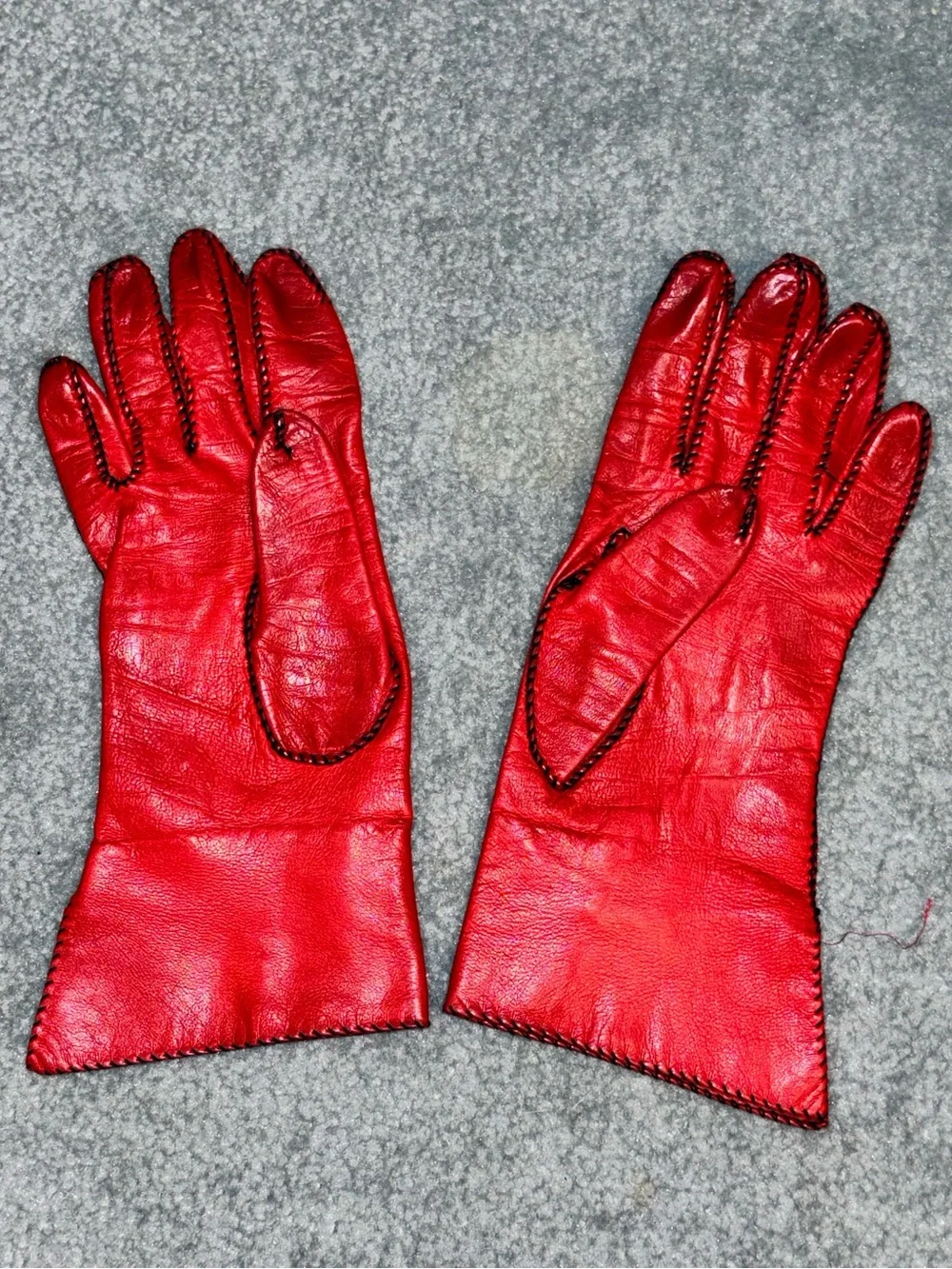 Vintage Gloves by Superb Red Leather Gloves Large Black Whip Stitch Mod Boho